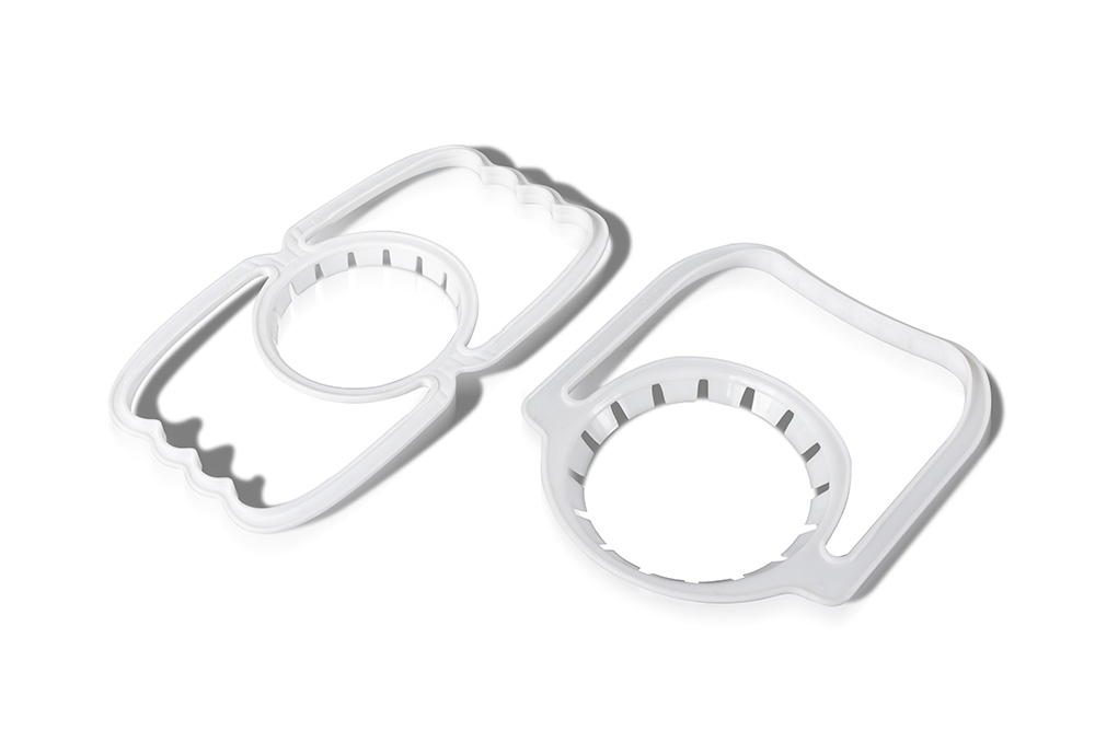 Cap mold and ring lifting mold
