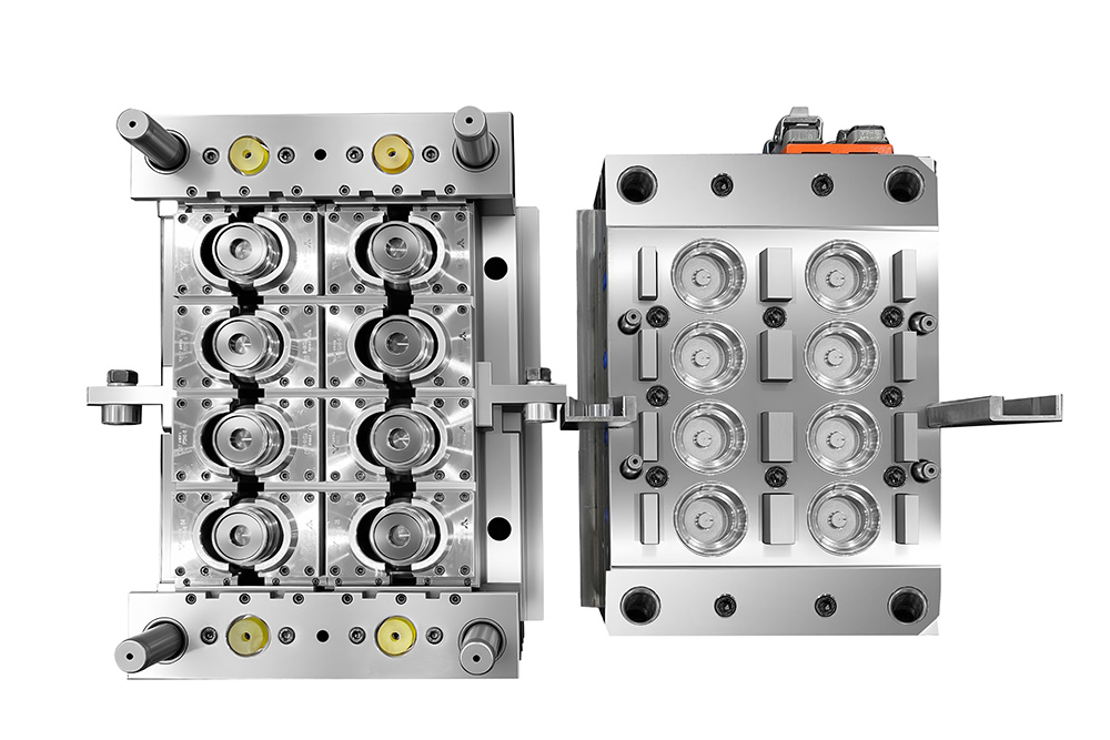 Cap mold and ring lifting mold