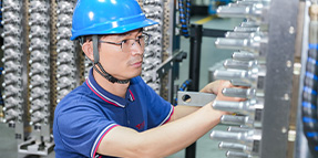 Preform mold engineer