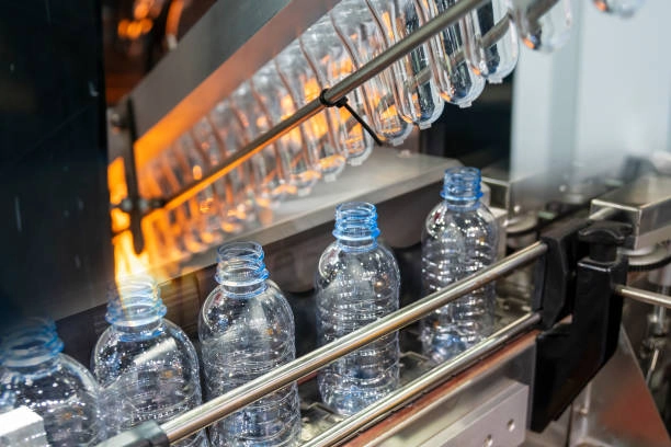 The hi-technology of plastic bottle manufacturing process